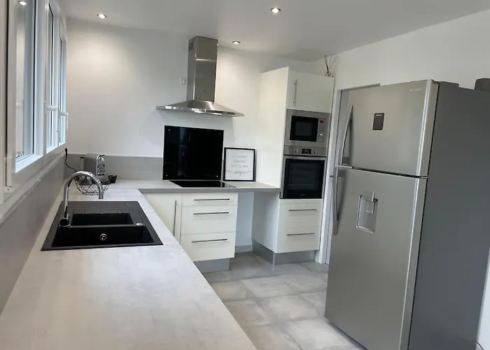 Maison Vue Chez Aline 別荘